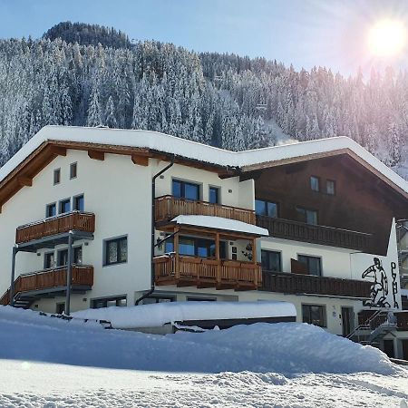 Olympia Privathotel Garni Санкт-Якоб-ін-Деферегген Екстер'єр фото